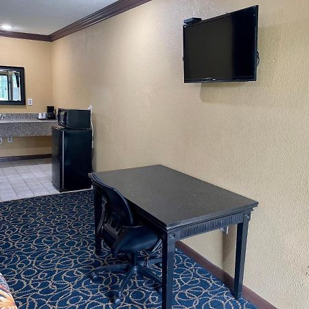 Super 6 Inn Carencro Exterior foto
