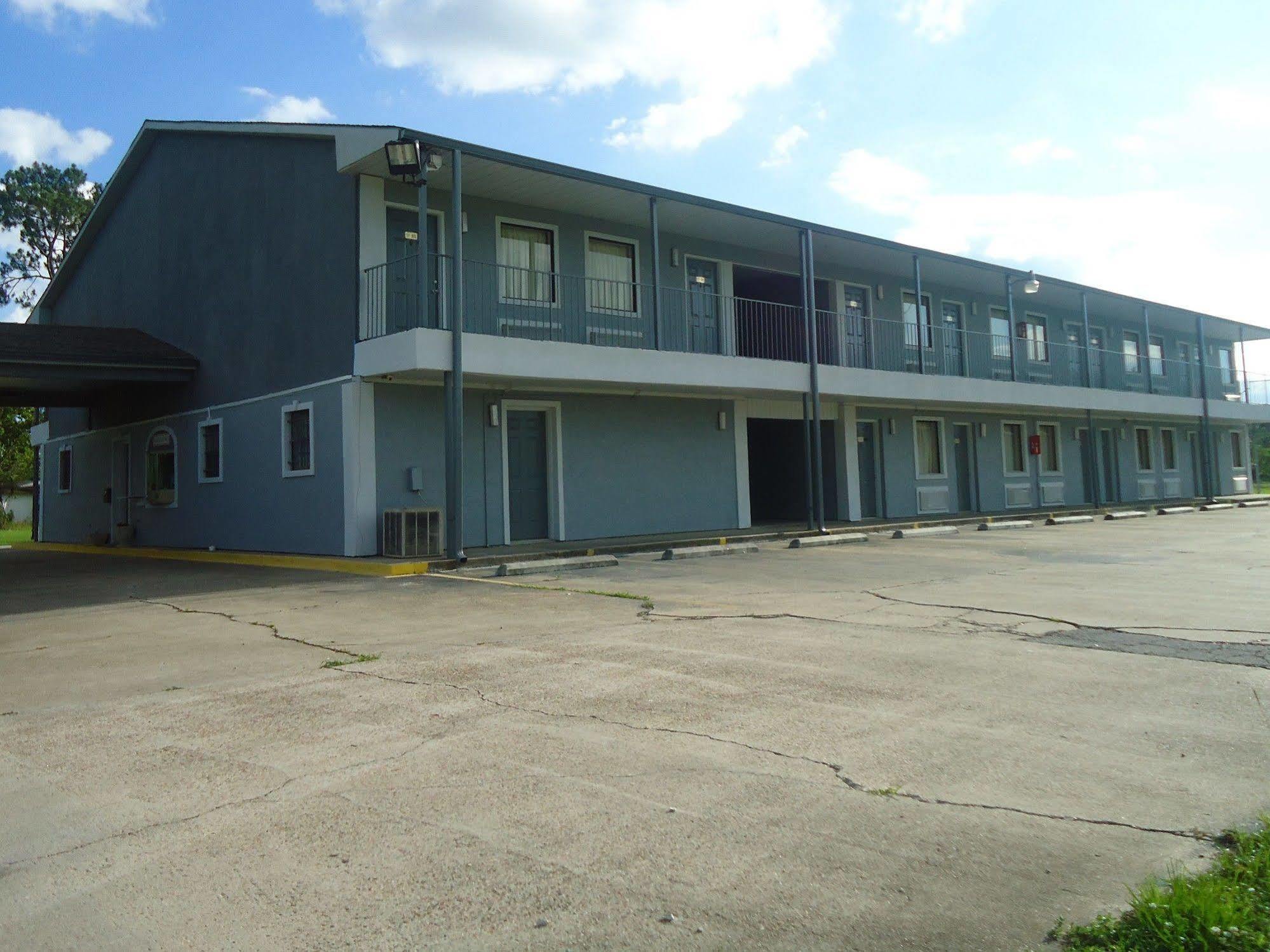 Super 6 Inn Carencro Exterior foto